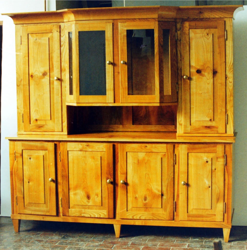 Kirsche Aufsatzschrank als Bufett