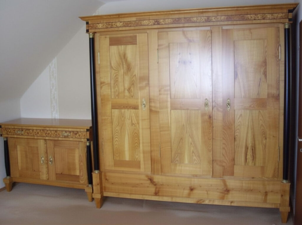 Schrank und Kommeode mit Nachtschränke und Doppelbett
